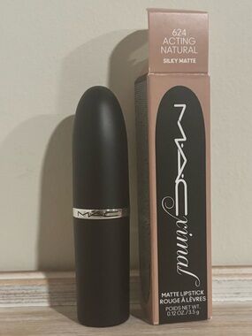 🆕 NIB MAC Matte Lipstick - 624 Acting Natural (Silky Matte)